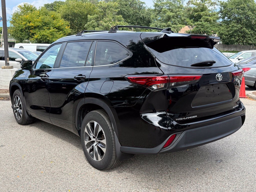 Used 2023 Black Toyota XLE image 6