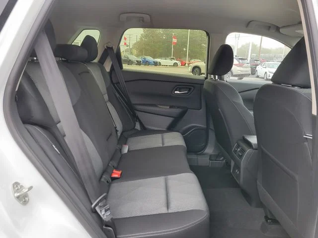 2026 Nissan Rogue SV - Photo 19