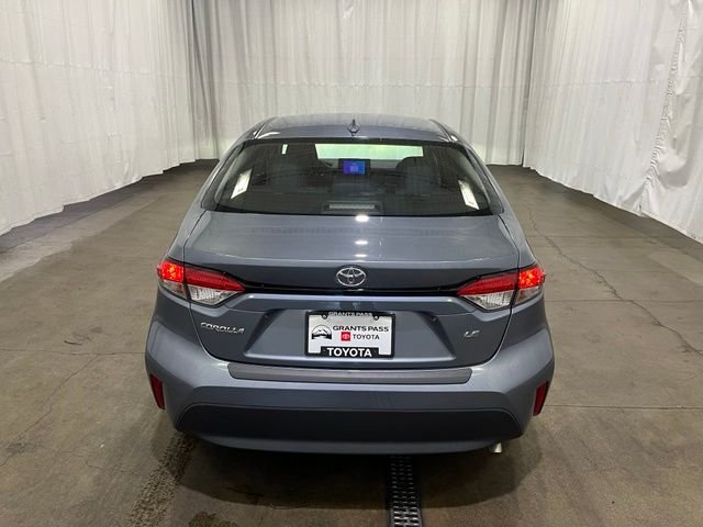 Certified Used 2025  Toyota LE image 5