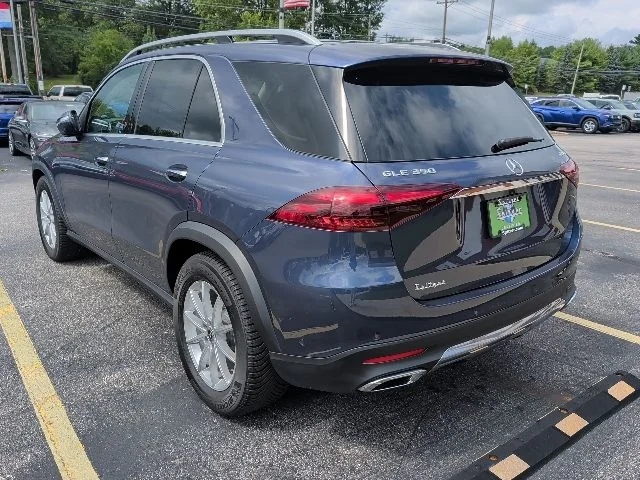 Used 2024 Twilight Blue Metallic Mercedes-Benz GLE 350 image 8