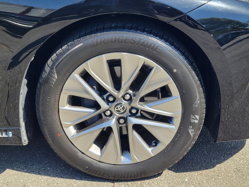 Used 2023 Black Toyota XLE image 5