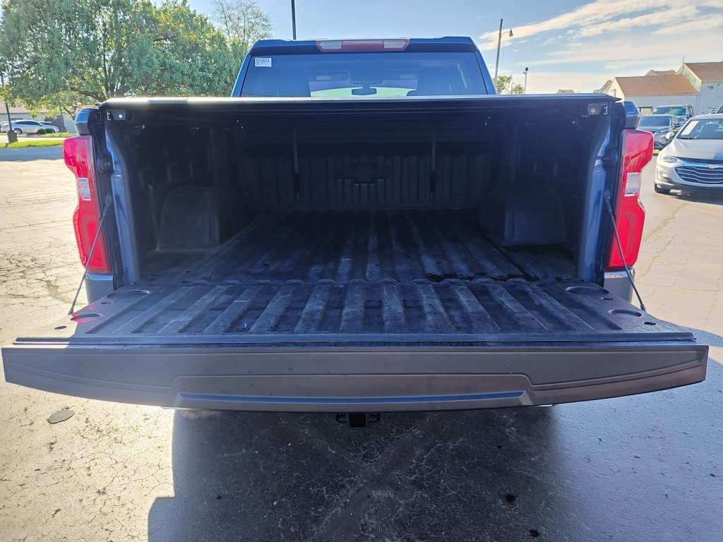 Used 2019 Blue Chevrolet RST image 9