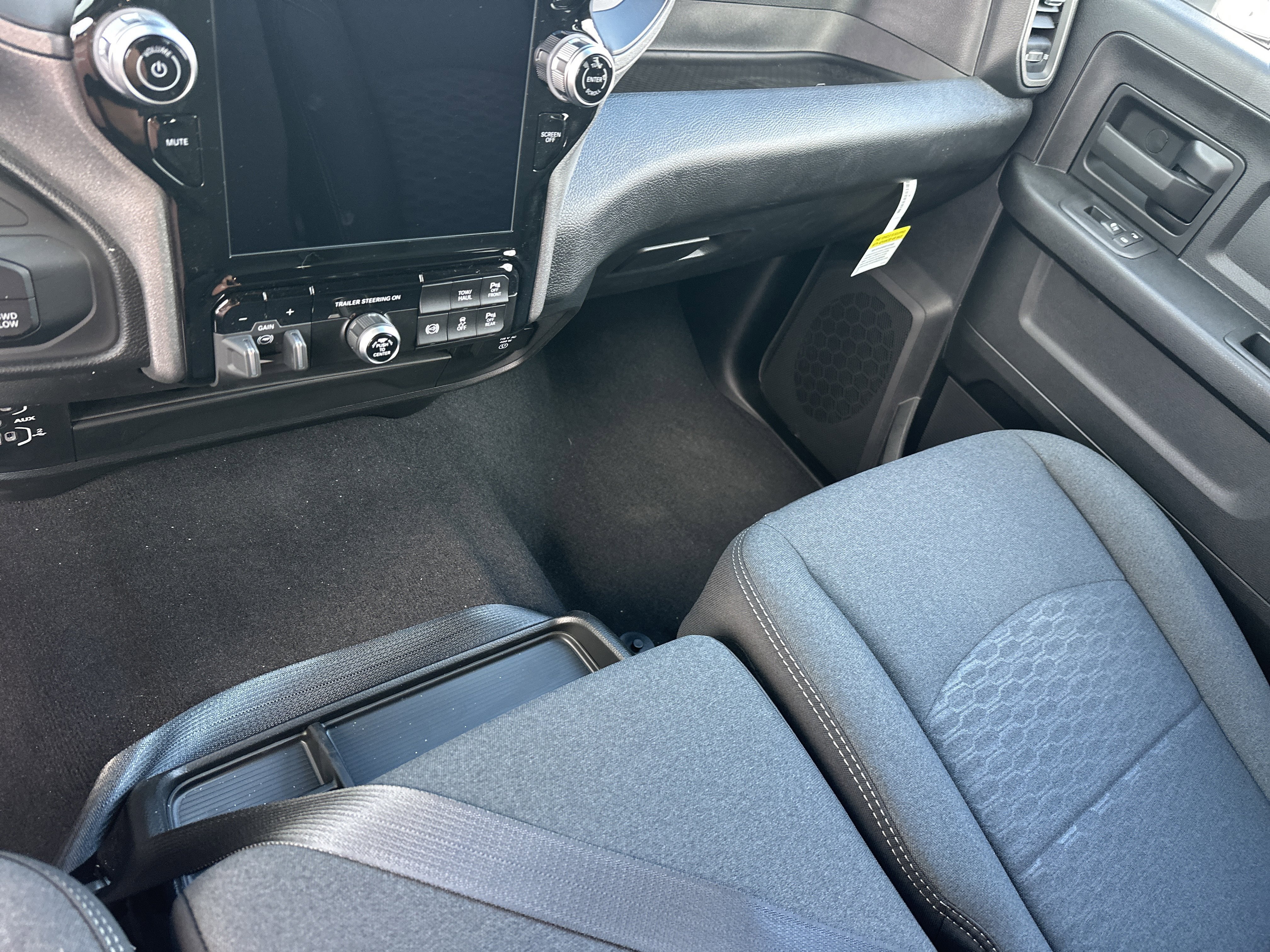 2026 RAM 2500 Tradesman - Photo 32