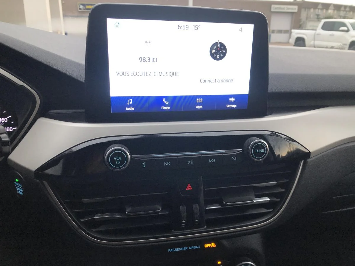 Used 2021 Grey Ford SE AWD image 14