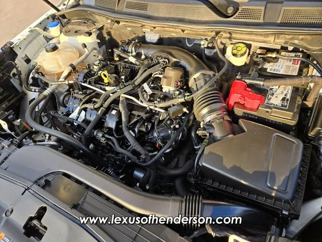 Used 2021 White Lincoln Standard image 18