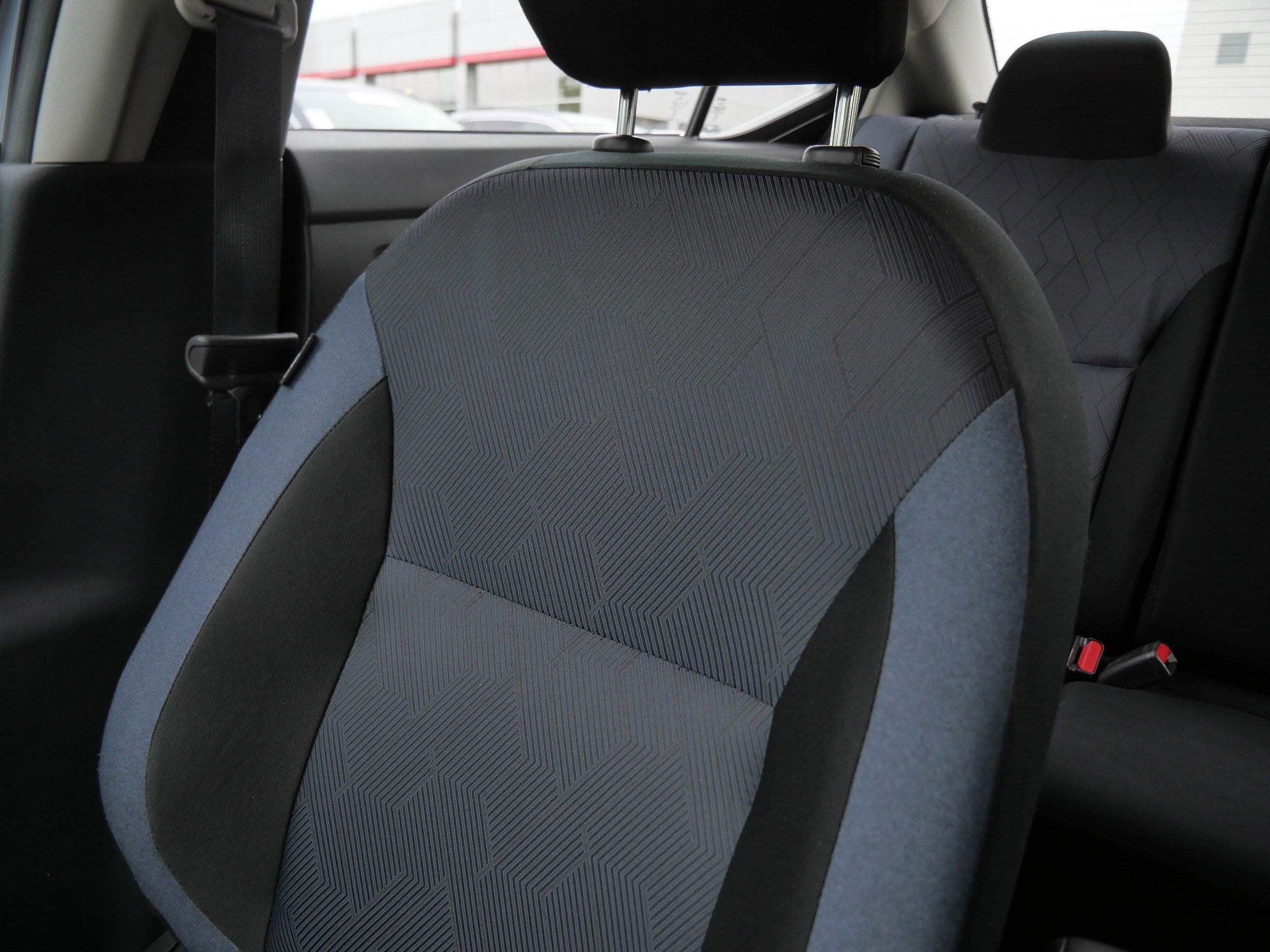 2025 Nissan Versa Sedan SV - Photo 33