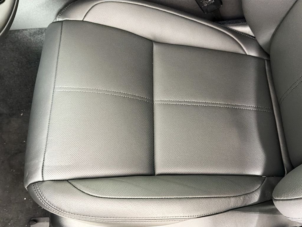 New 2026 Santorini Black Land Rover S image 20