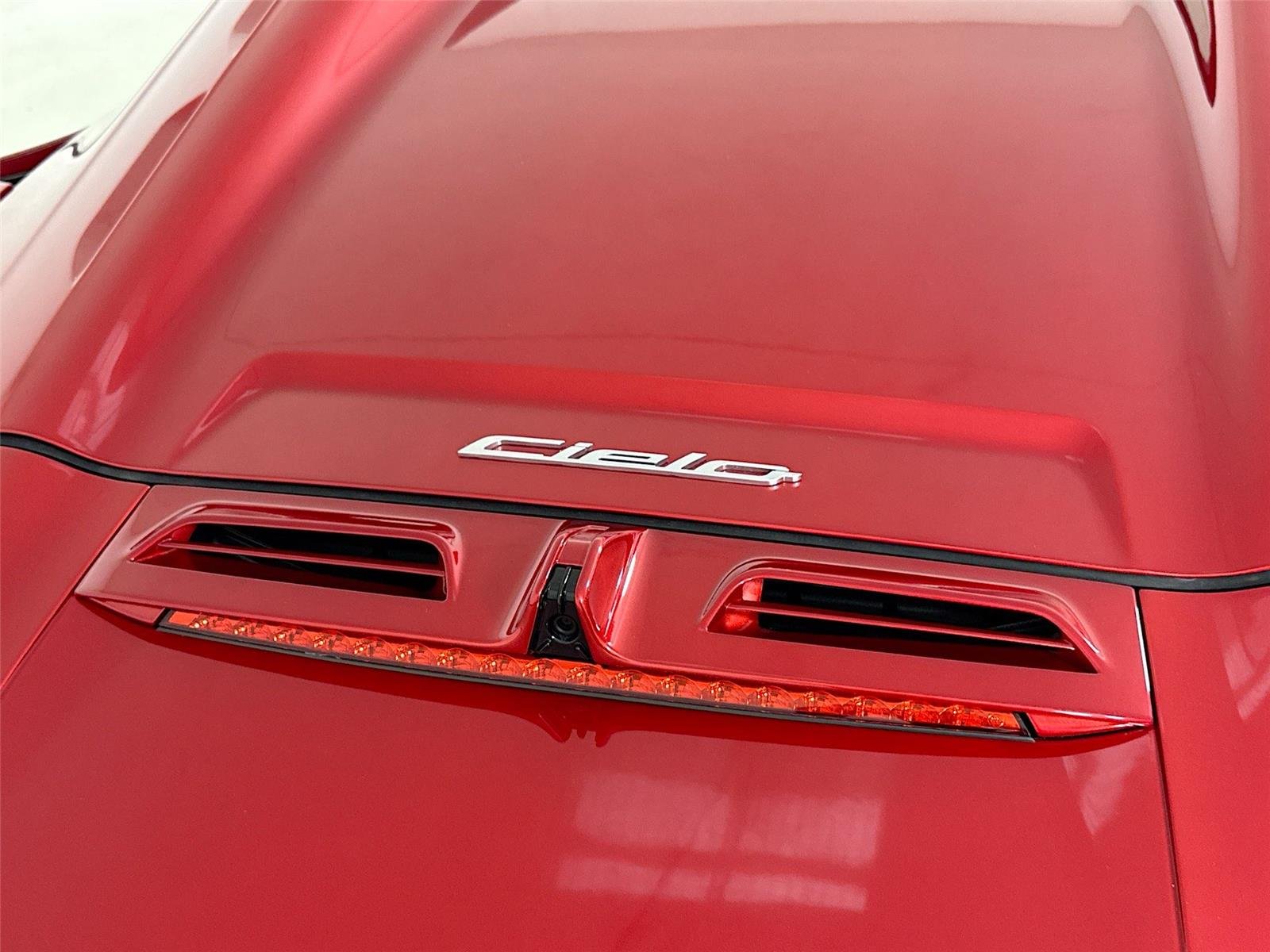 Used 2023 Exclusive Rosso Vincente Maserati Cielo Spider | $350k MSRP | Carbon Race Seats | Int & Ext Carbon image 40