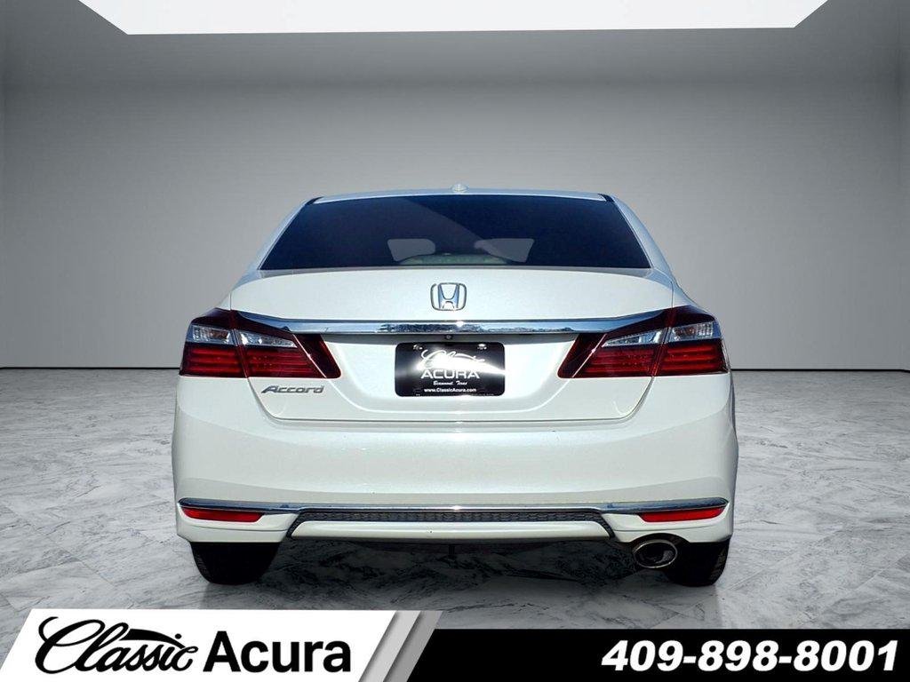 Used 2016 White Orchid Pearl Honda 4dr I4 CVT EX-L image 4