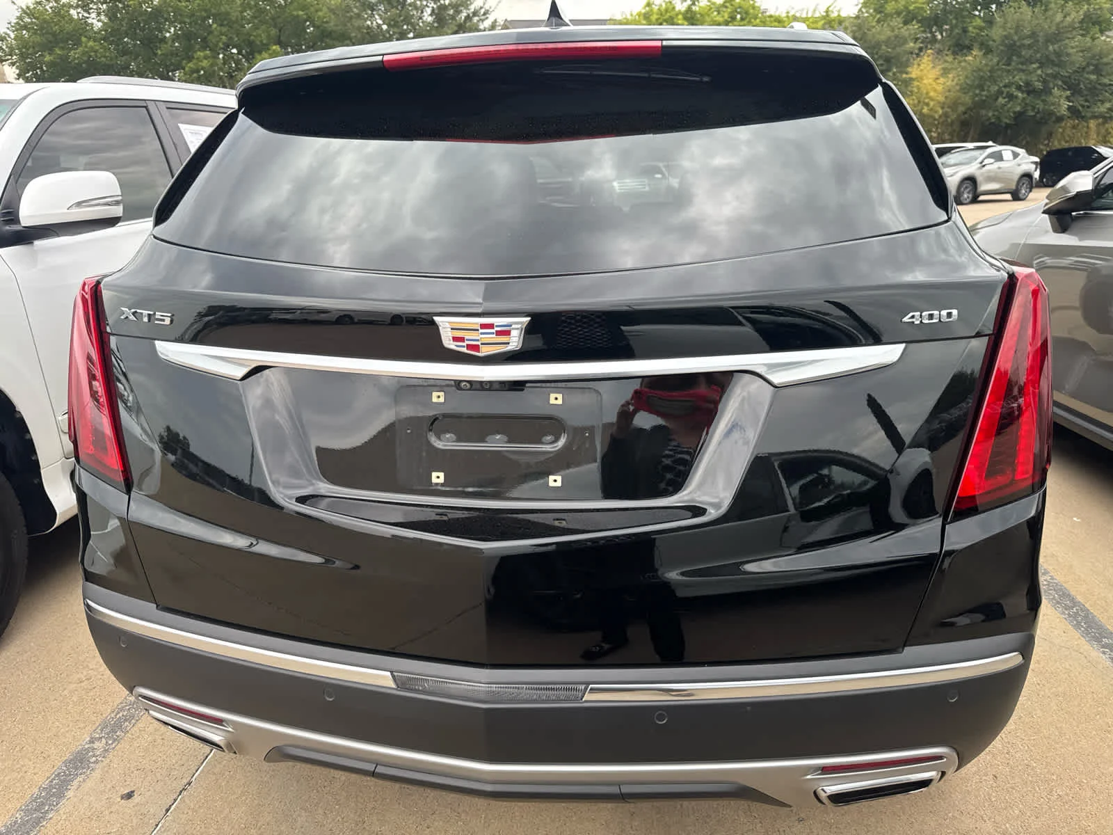 Used 2024 Stellar Black Metallic Cadillac FWD Premium Luxury image 6