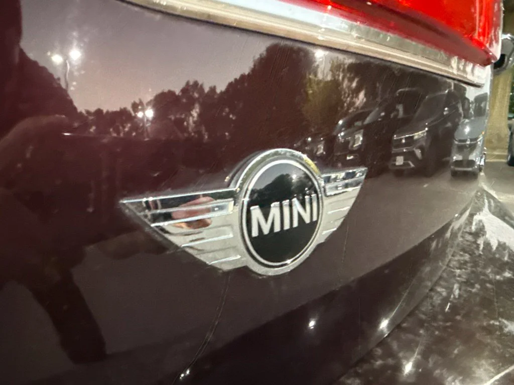 Used 2017 Red MINI Clubman image 12