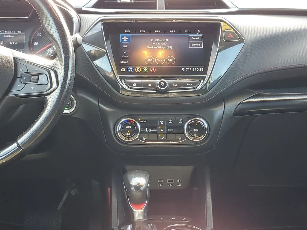 Used 2021 Black Chevrolet RS image 31