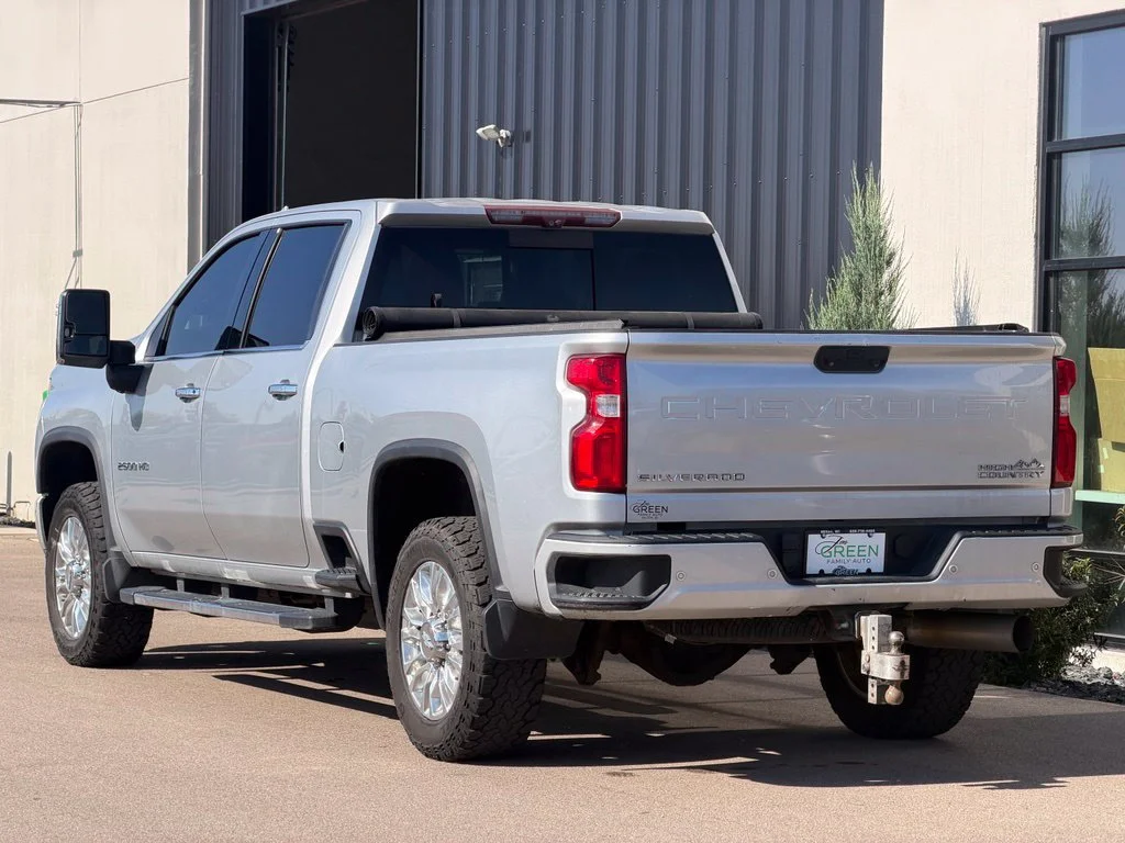 Used 2020 Silver Chevrolet High Country image 3