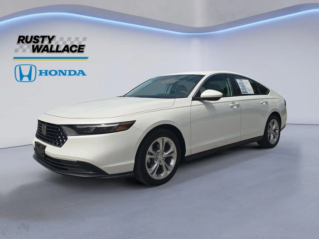 Used 2023 Platinum White Pearl Honda LX image 1