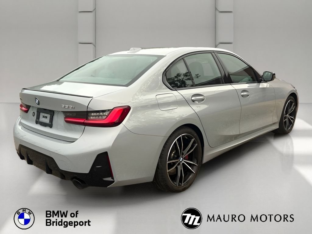 Used 2024 Gray BMW 330i xDrive image 4