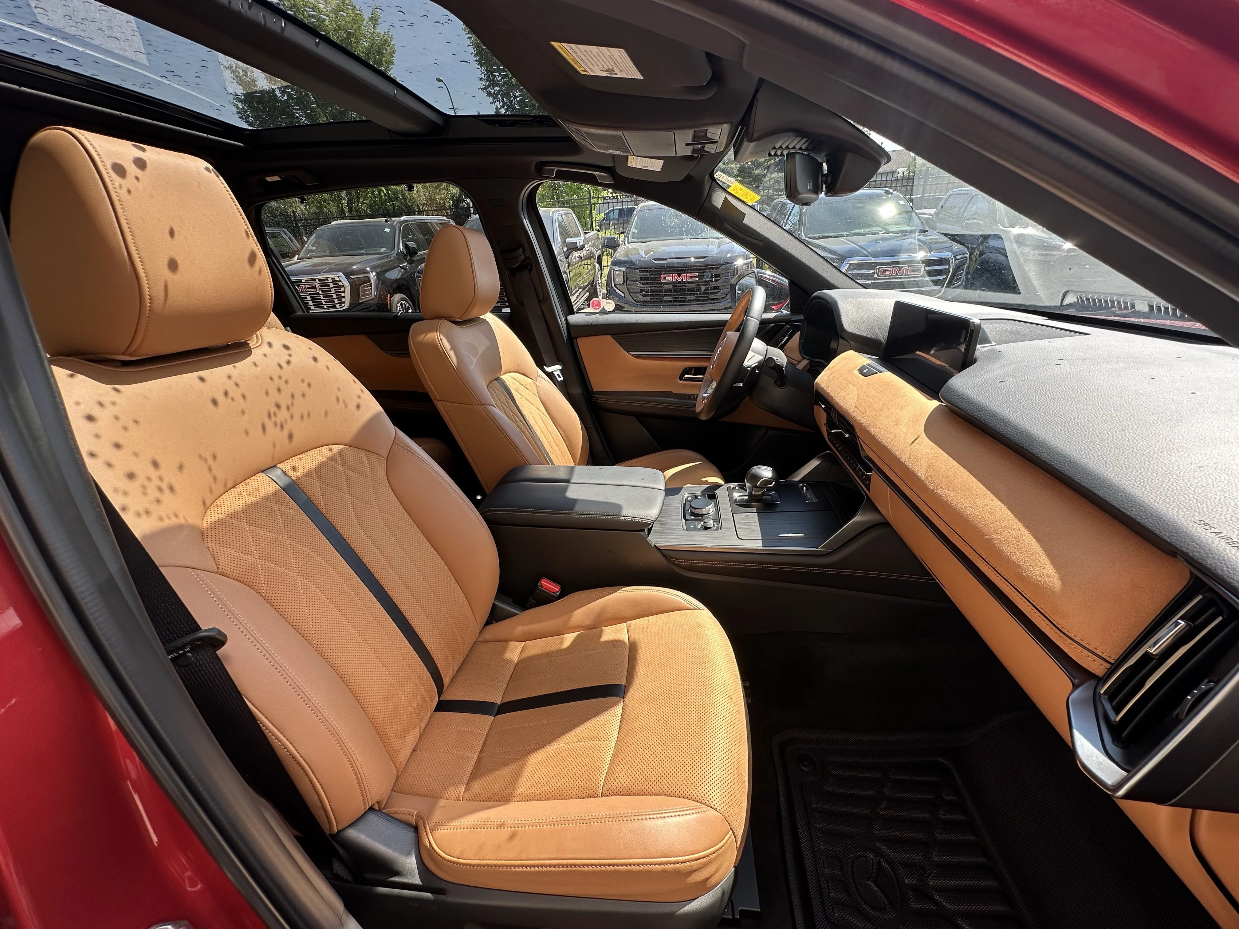 Certified Used 2025 Black Mazda Signature image 19