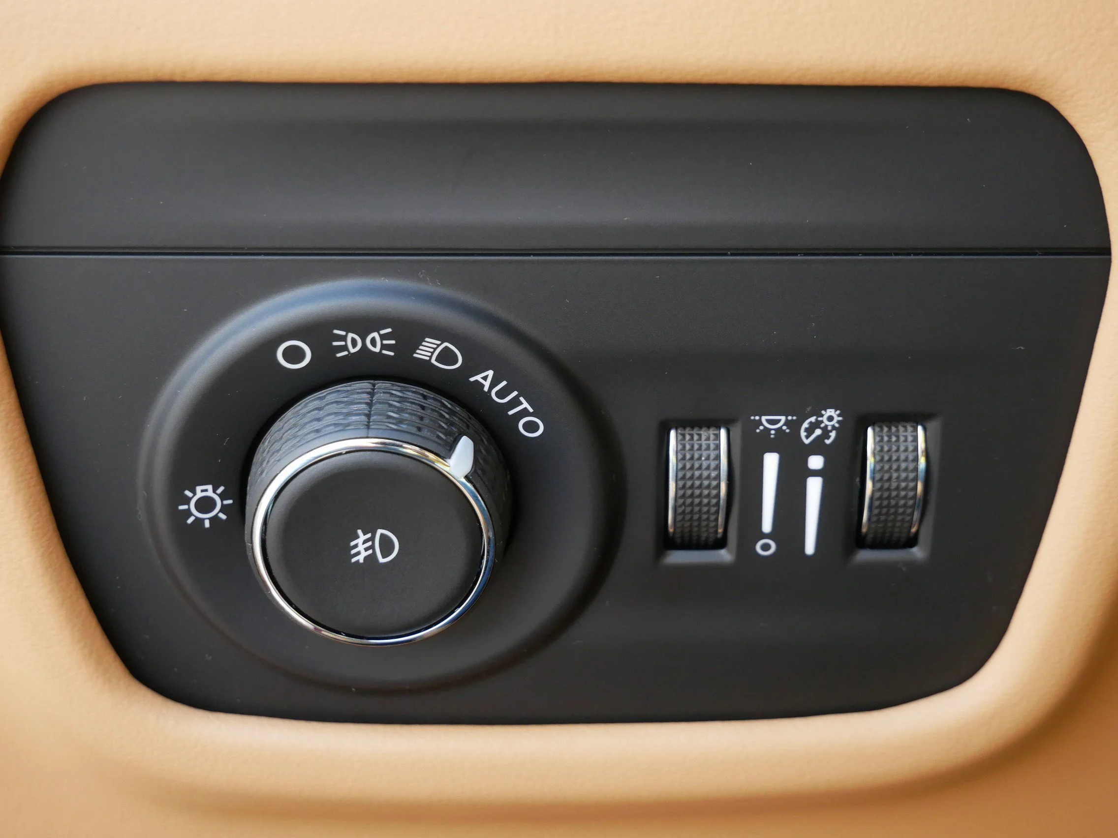 New 2026 Bright White Clear-Coat Exterior Paint Jeep Summit image 14