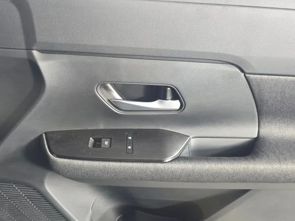 2026 Nissan KICKS SV AWD - Photo 10
