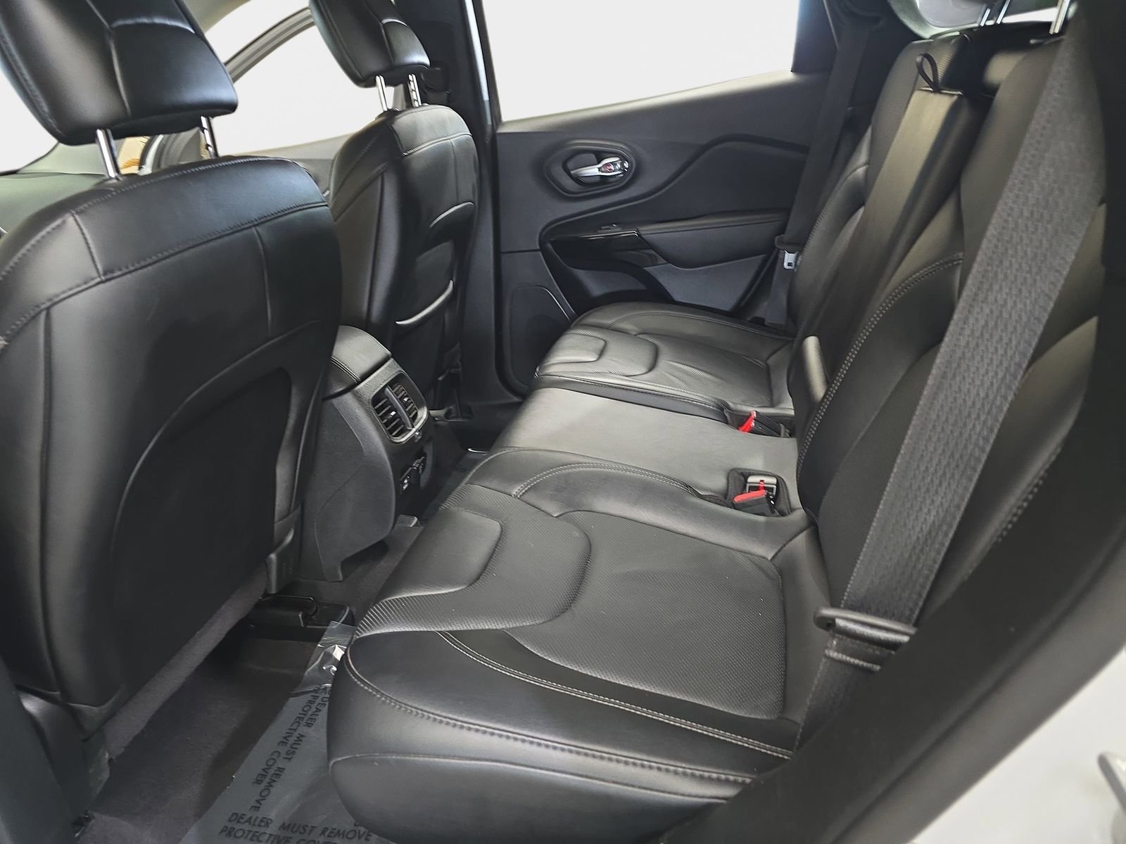 2023 Jeep Cherokee Altitude Lux - Photo 16