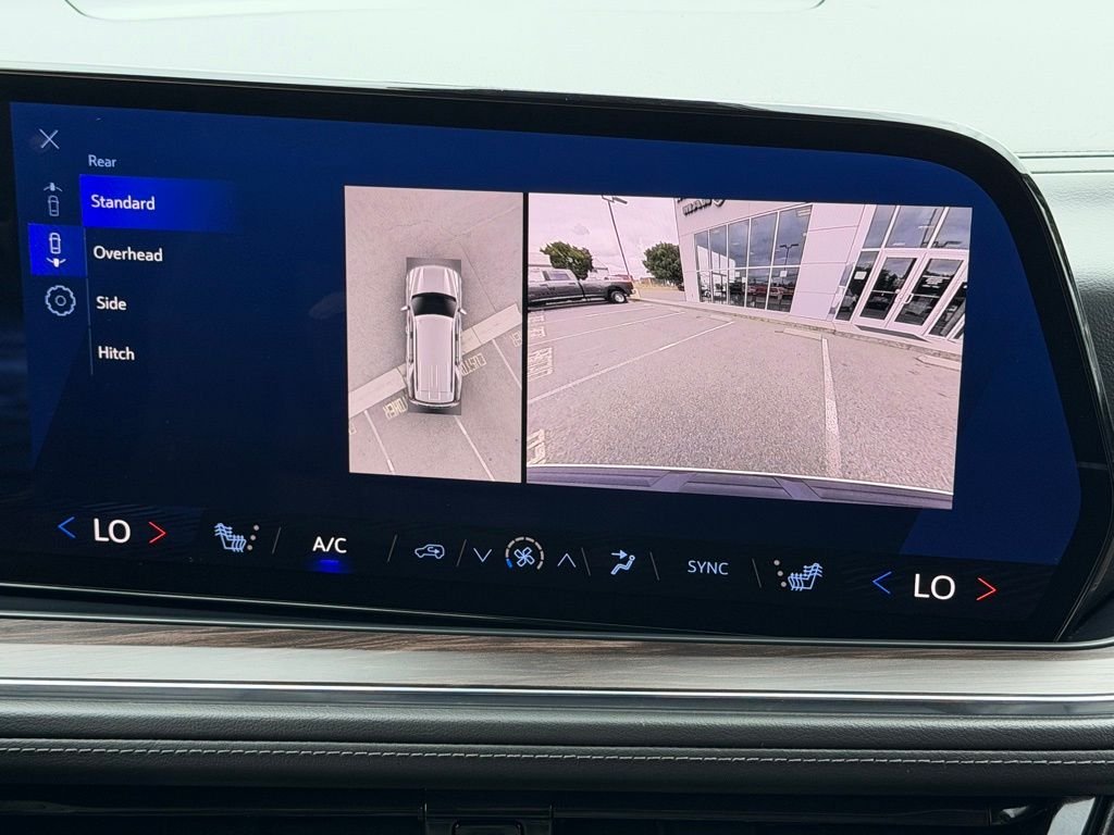 Used 2025 White Chevrolet LT image 23