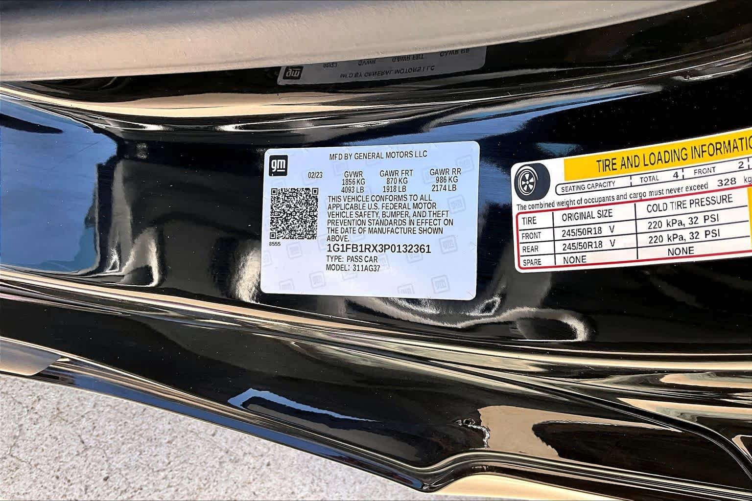 Used 2023 Black Chevrolet 1LT image 31