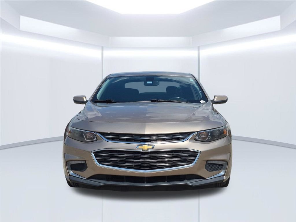 Used 2018 Beige Chevrolet LT image 10
