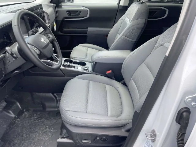 New 2026 Oxford White Ford Badlands image 11