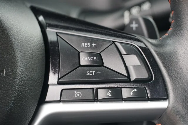 Used 2024 Glacier White Nissan 2.5 SR image 22