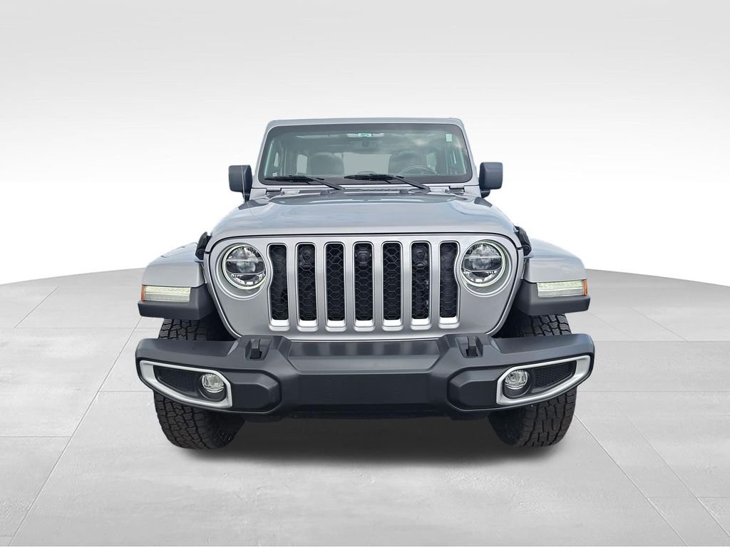 Used 2021 Silver Jeep Unlimited Sahara image 8