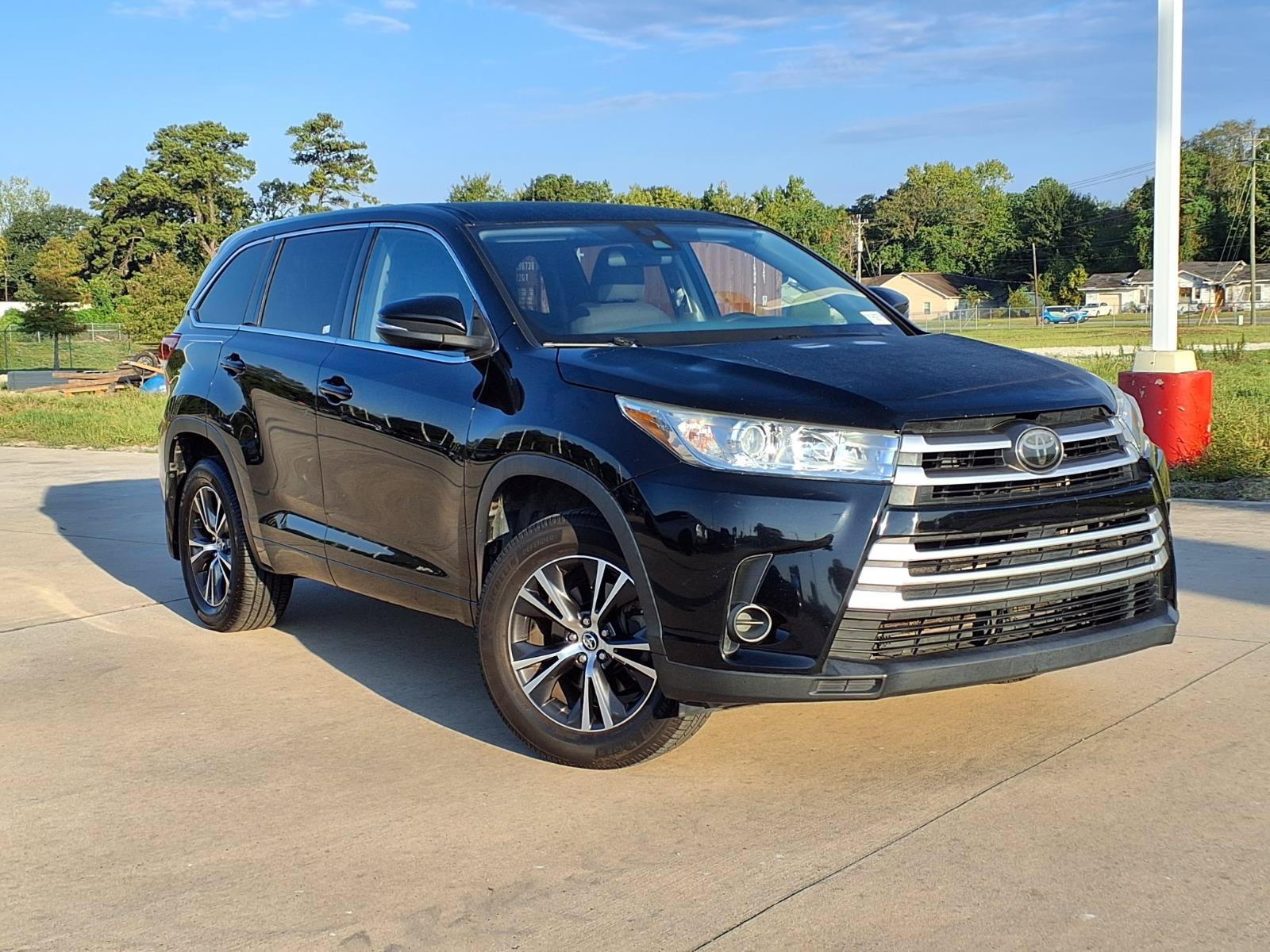 2018 Toyota Highlander LE