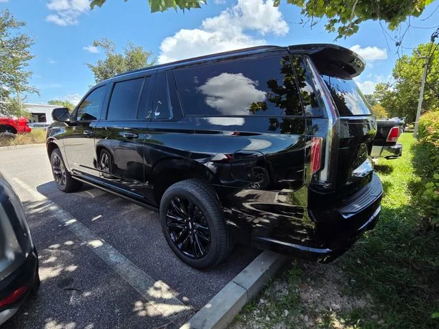 Used 2023 Black Cadillac Sport Platinum image 5