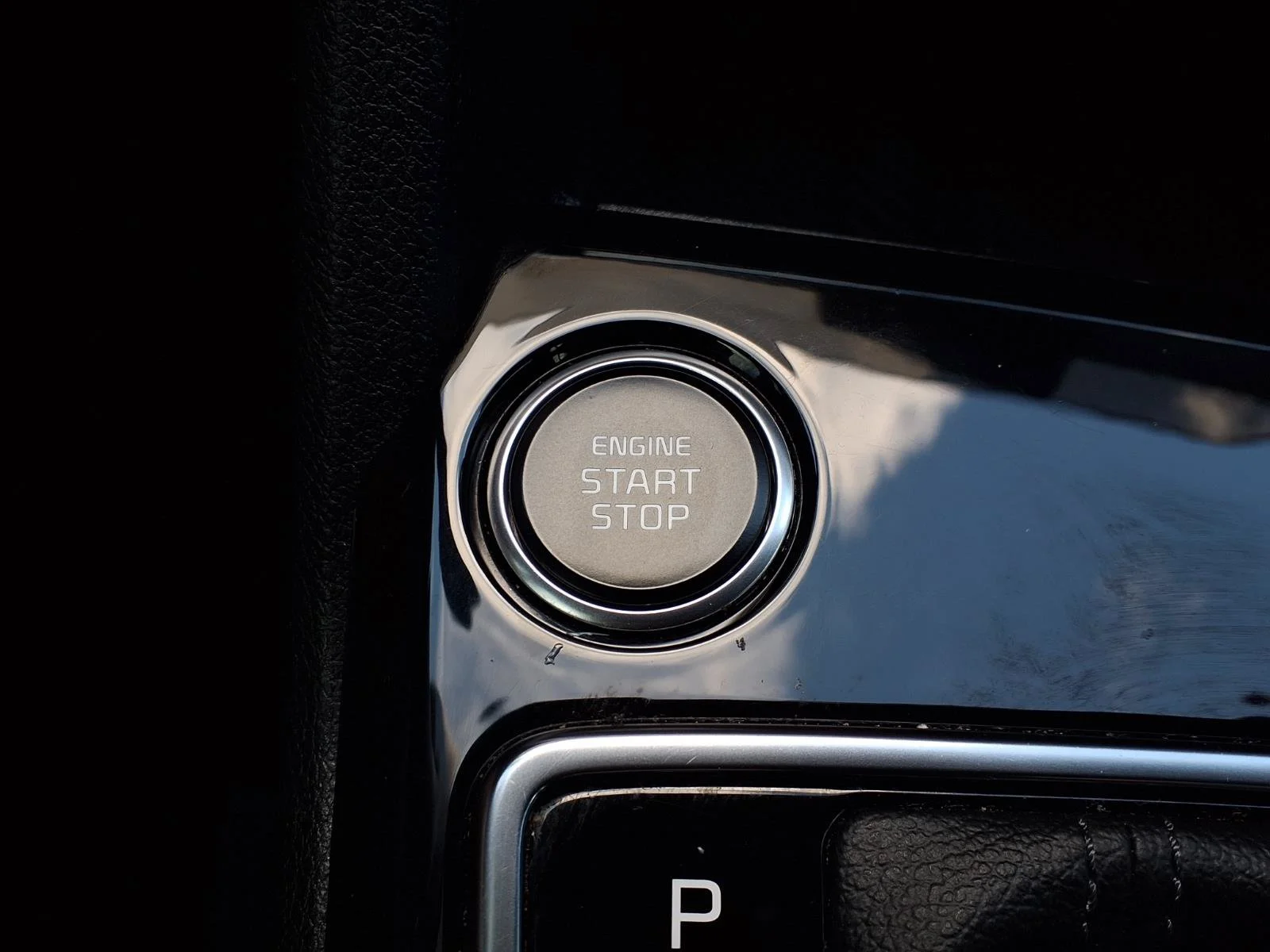 Certified Used 2025 White Kia X-Line image 18