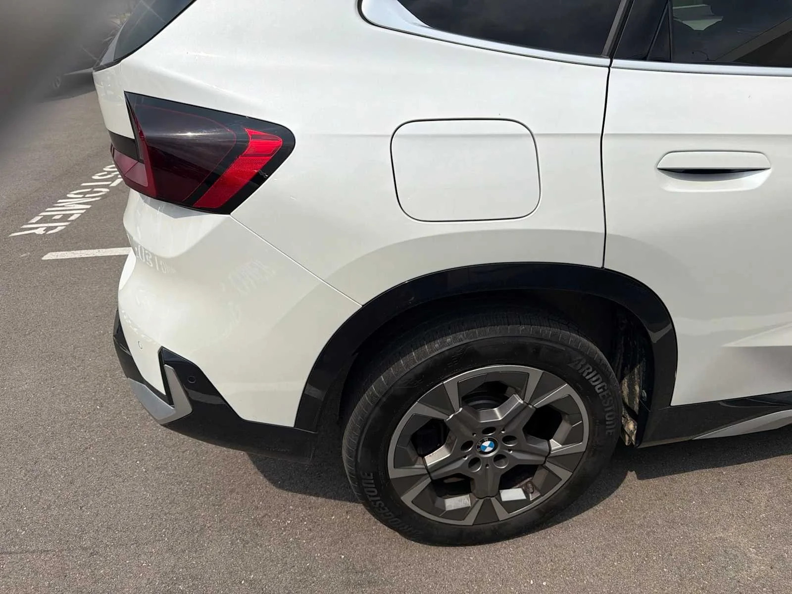 Certified Used 2023 Mineral White Metallic BMW xDrive28i image 8