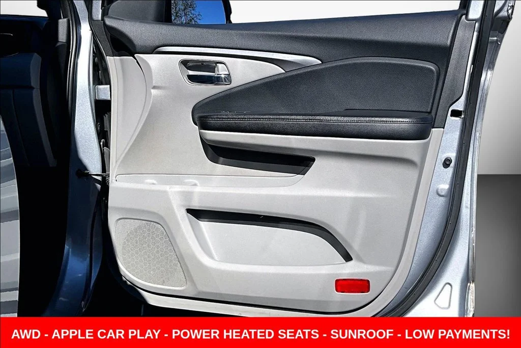 Used 2016  Honda EX-L image 35
