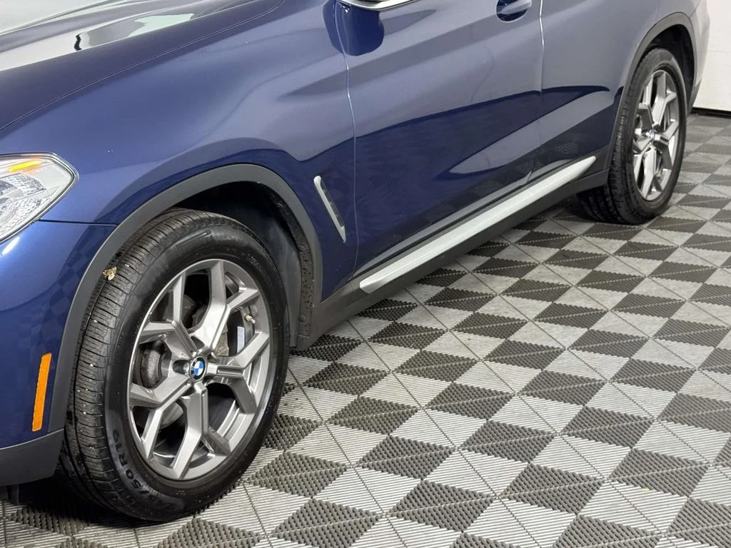 Used 2021 Blue BMW xDrive30i image 13