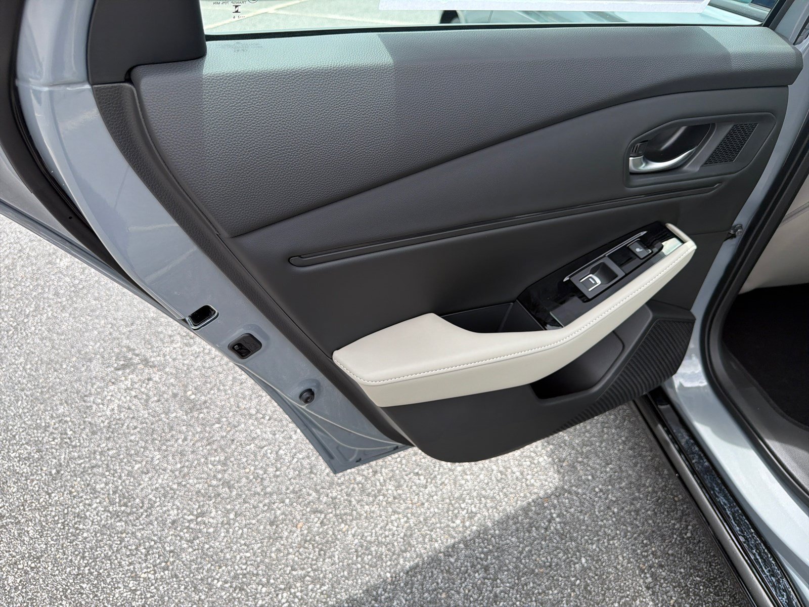 New 2026 Urban Gray Pearl Honda Touring image 13