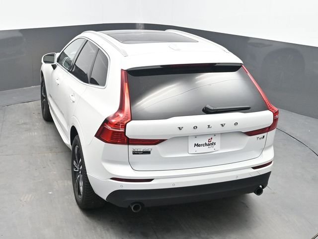 Used 2021 White Volvo T6 Momentum image 39