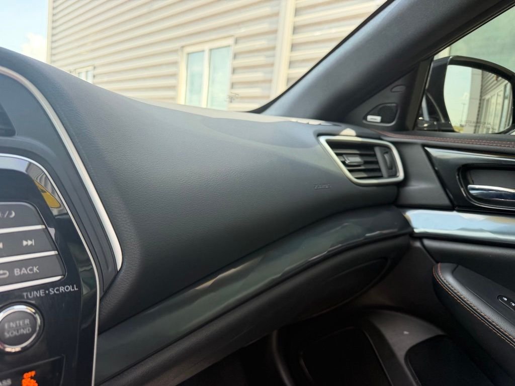 Used 2019 Gray Nissan SR image 22