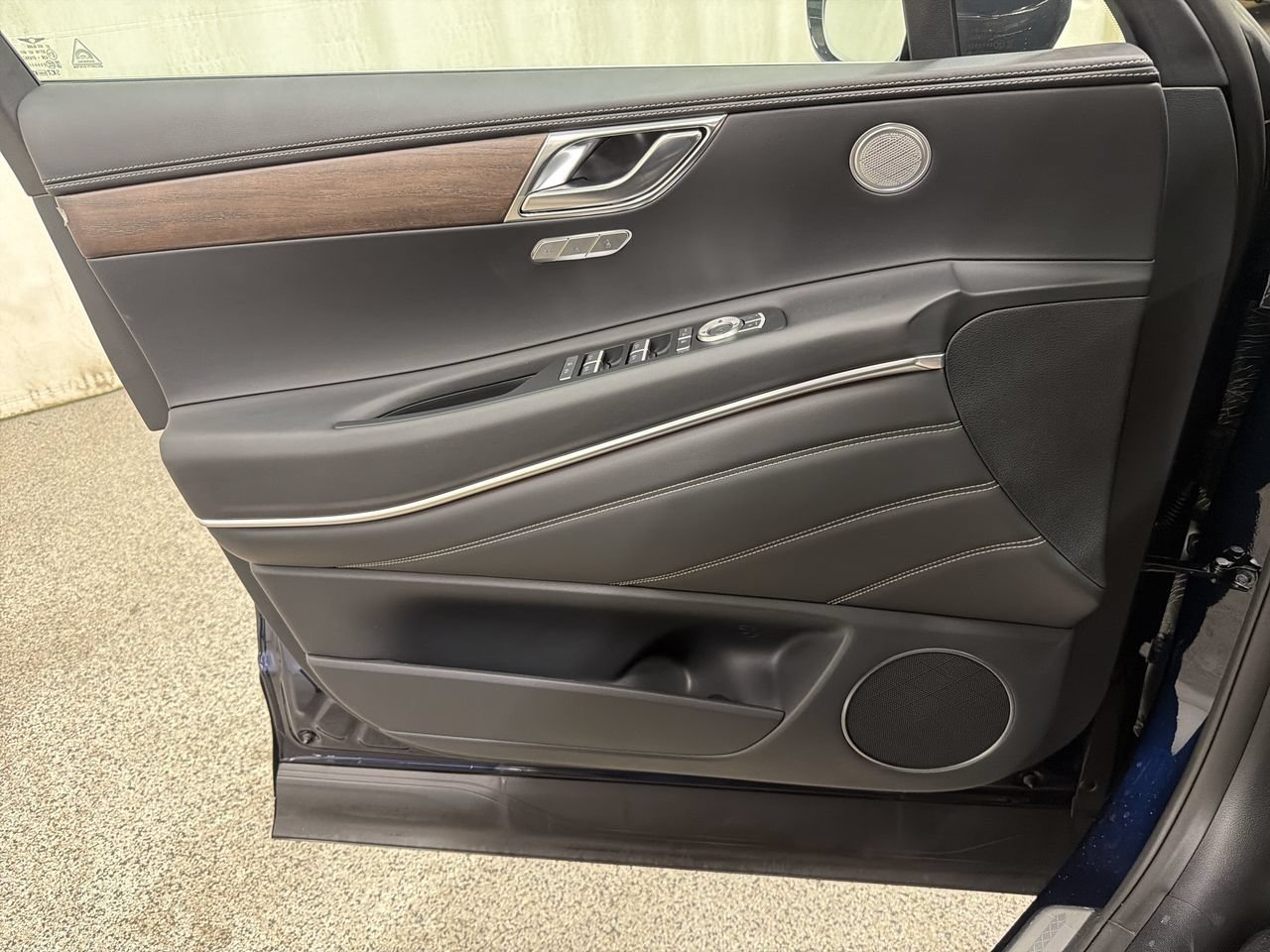 New 2026 Capri Blue Genesis 2.5T SELECT image 18