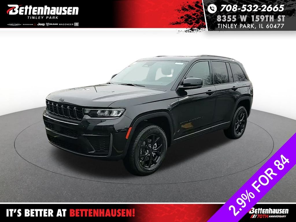New 2026 Diamond Black Crystal Pearl-Coat Exterior Paint Jeep Laredo image 1