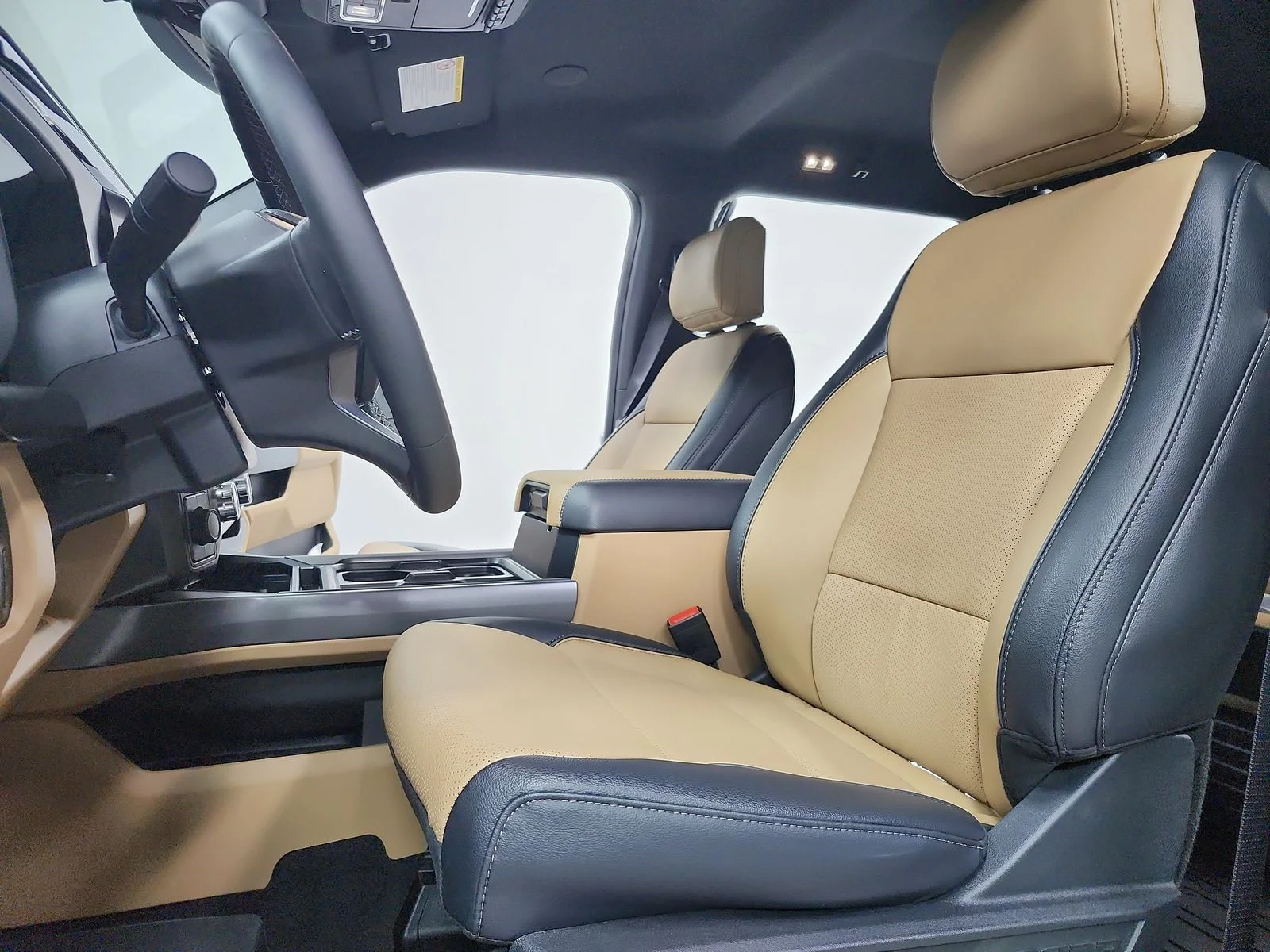 New 2026 Glacier Gray Metallic Tri-Coat Ford F-250® Lariat® image 19