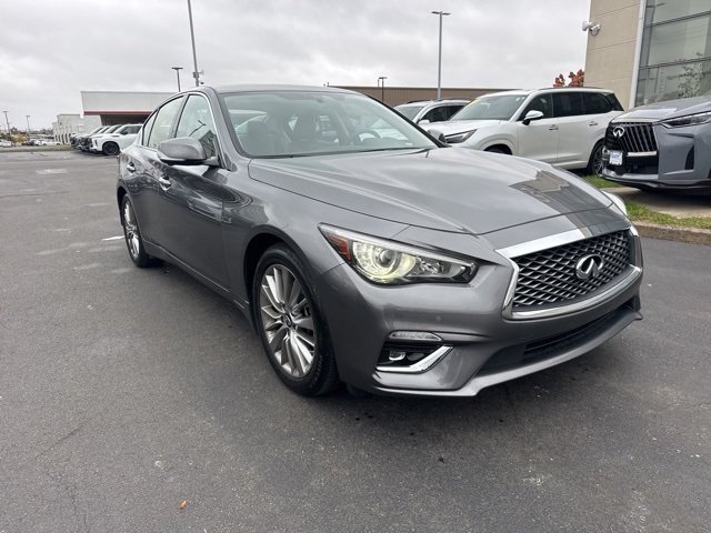 2024 Infiniti Q50 LUXE photo 3