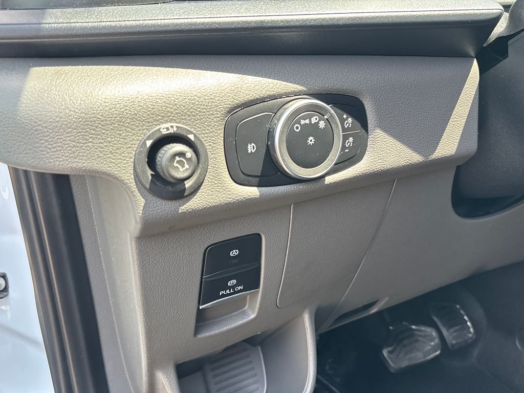 2023 Ford Transit Passenger Van XLT - Photo 19