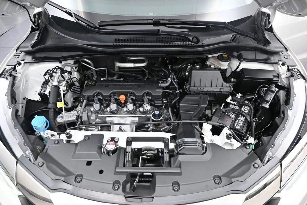Certified Used 2022 White Honda EX image 18