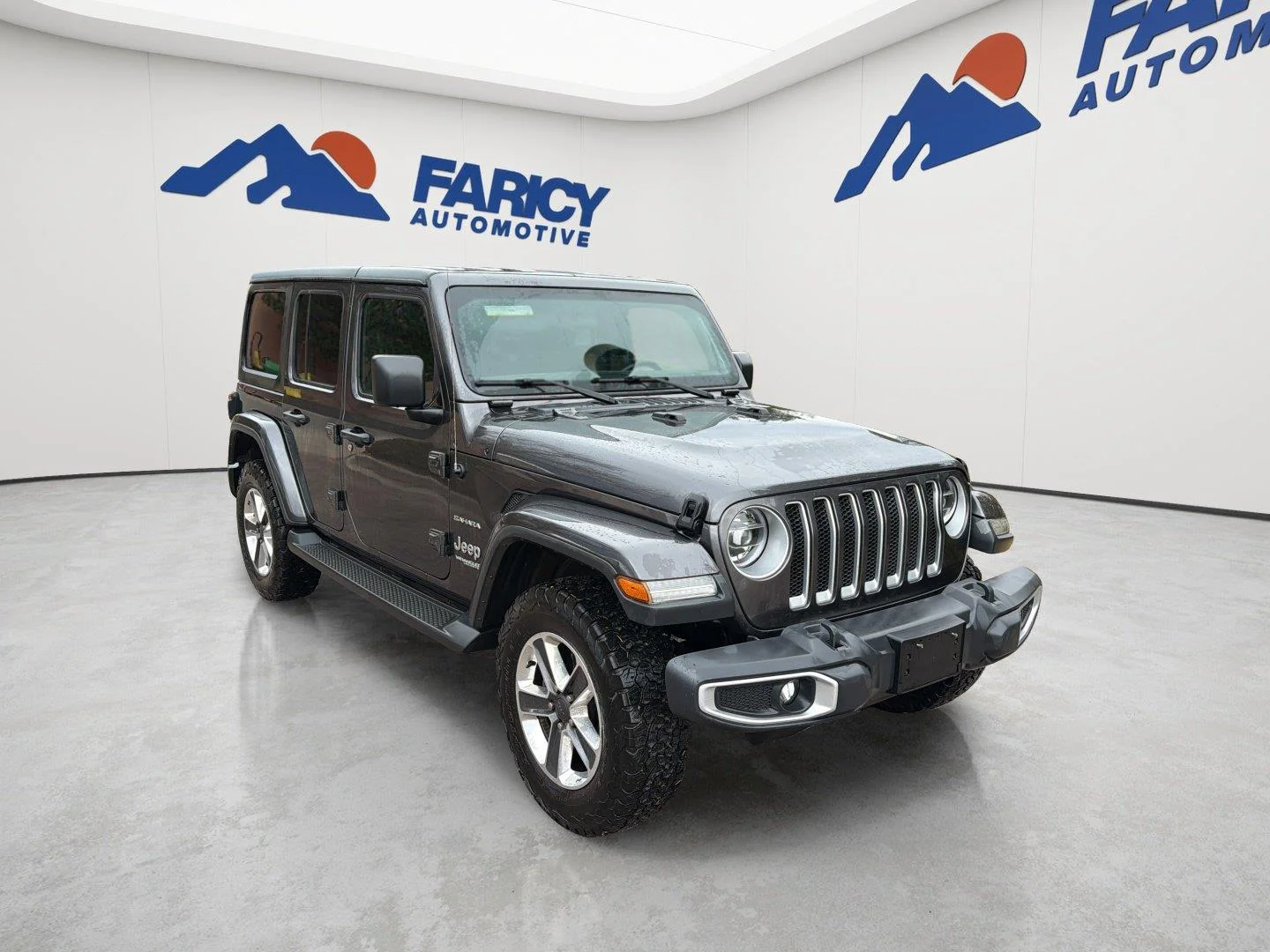 Used 2020 Granite Crystal Metallic Clearcoat Jeep Sahara image 2