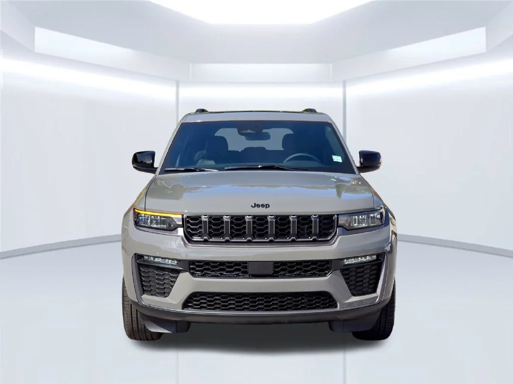 New 2027 Gray Jeep Limited image 16