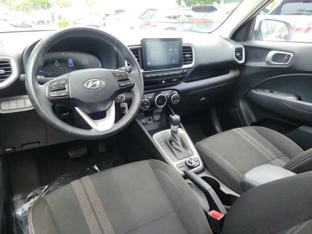 Certified Used 2023 Silver Hyundai SEL image 10