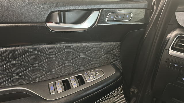 Used 2020 Steel Graphite Hyundai Limited image 20