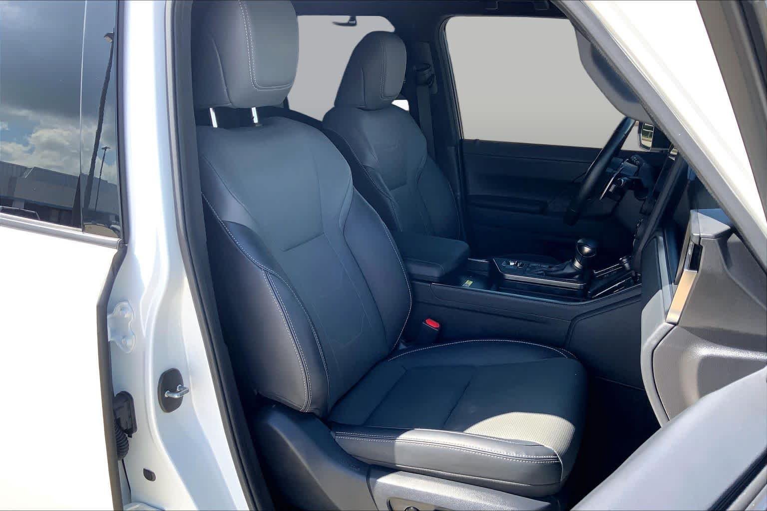 2024 Lexus GX Luxury - Photo 9
