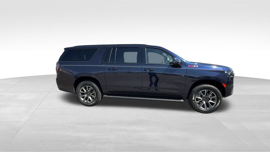 Used 2024 Blue Chevrolet Z71 image 7